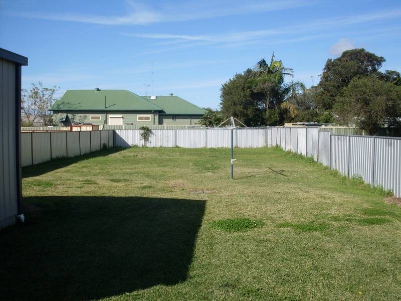 18 ST GEORGES RD, New Lambton NSW 2305