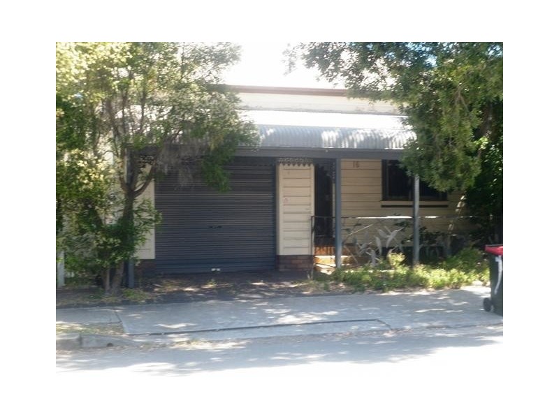 15 HUDSON ST, Hamilton NSW 2303