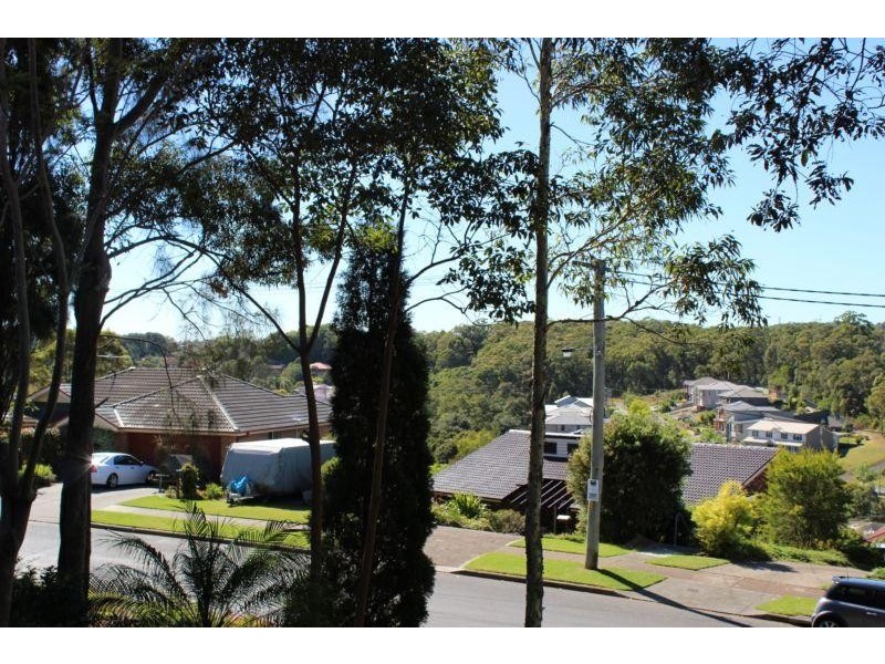 4 GEMINI AVE, Elermore Vale NSW 2287