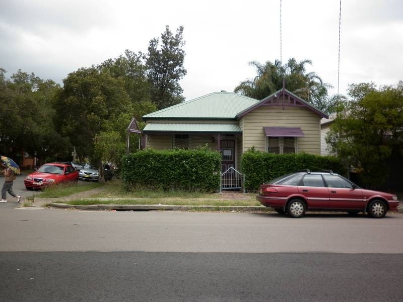 13 HUDSON ST, Hamilton NSW 2303