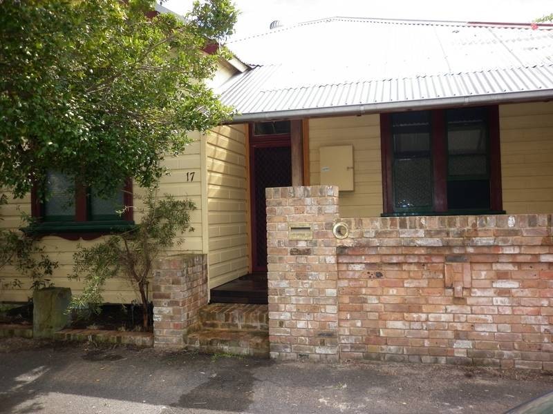 17 GREY ST, Wickham NSW 2293