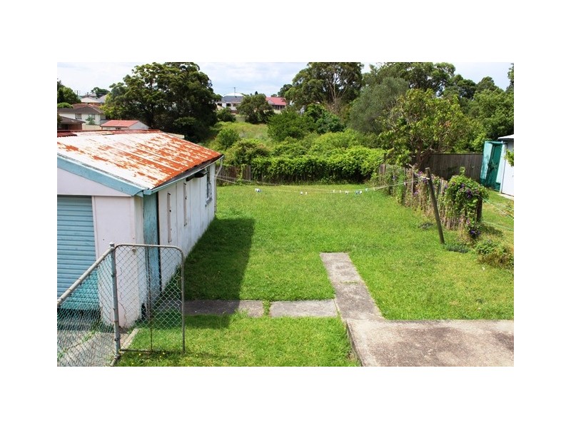 14 ROBERT ST, Jesmond NSW 2299