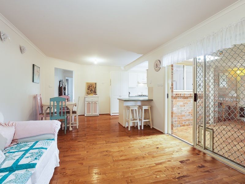 17 Albatross Avenue, Cameron Park NSW 2285