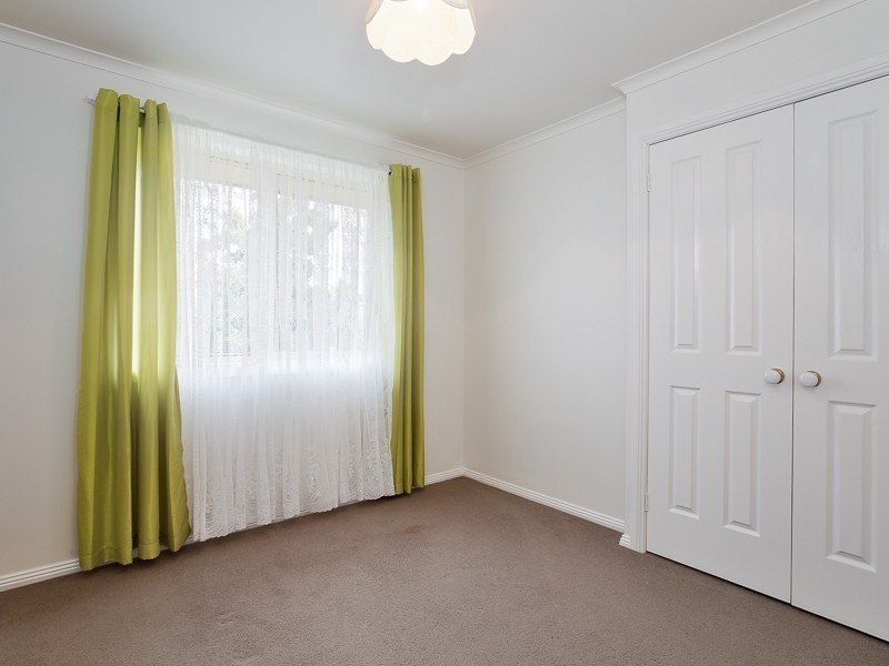 17 Albatross Avenue, Cameron Park NSW 2285