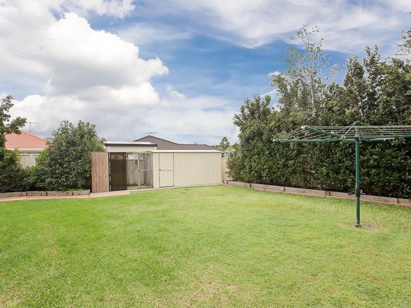 17 Albatross Avenue, Cameron Park NSW 2285