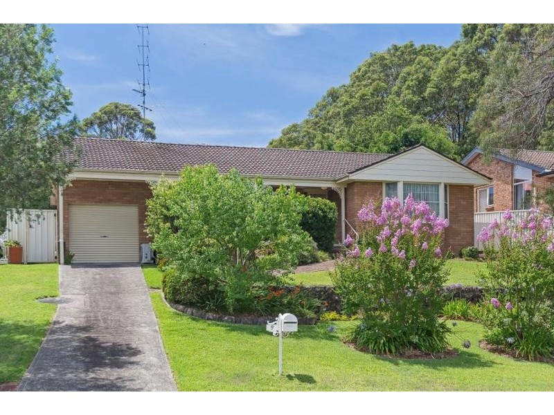 9 Helmsdale Drive, Valentine NSW 2280