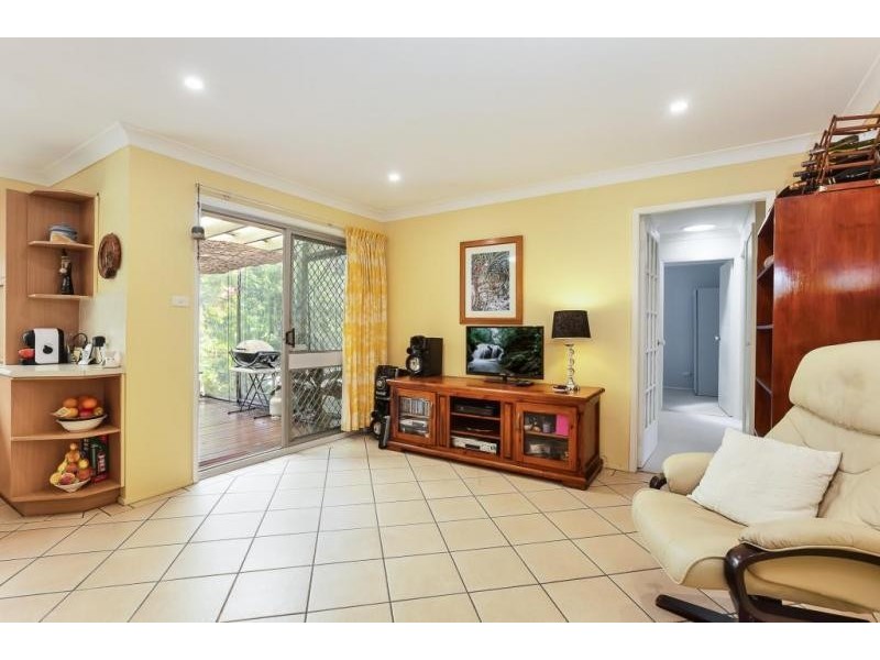 9 Helmsdale Drive, Valentine NSW 2280