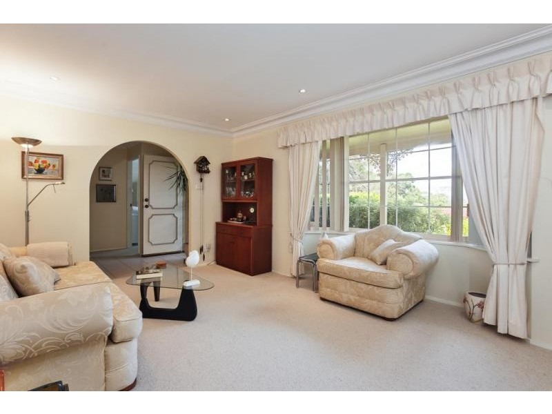 9 Helmsdale Drive, Valentine NSW 2280