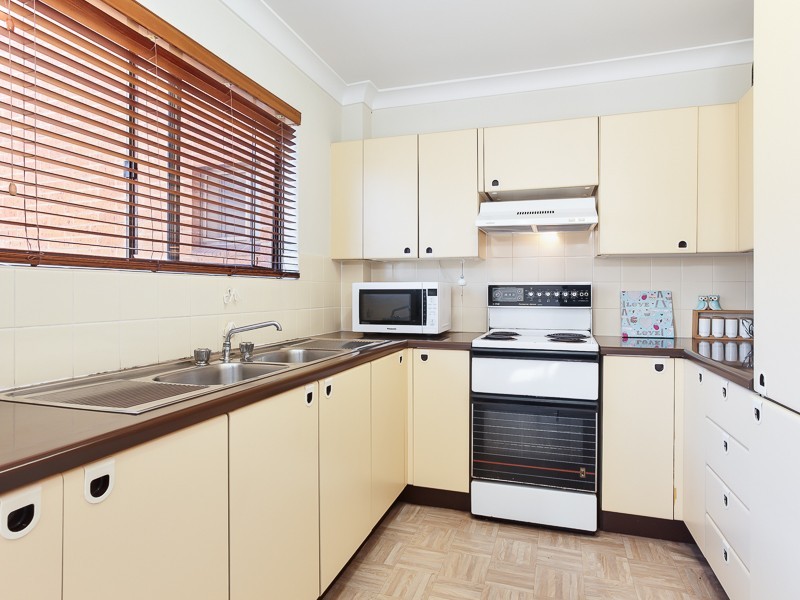 2/14 Selwyn Street, Merewether NSW 2291