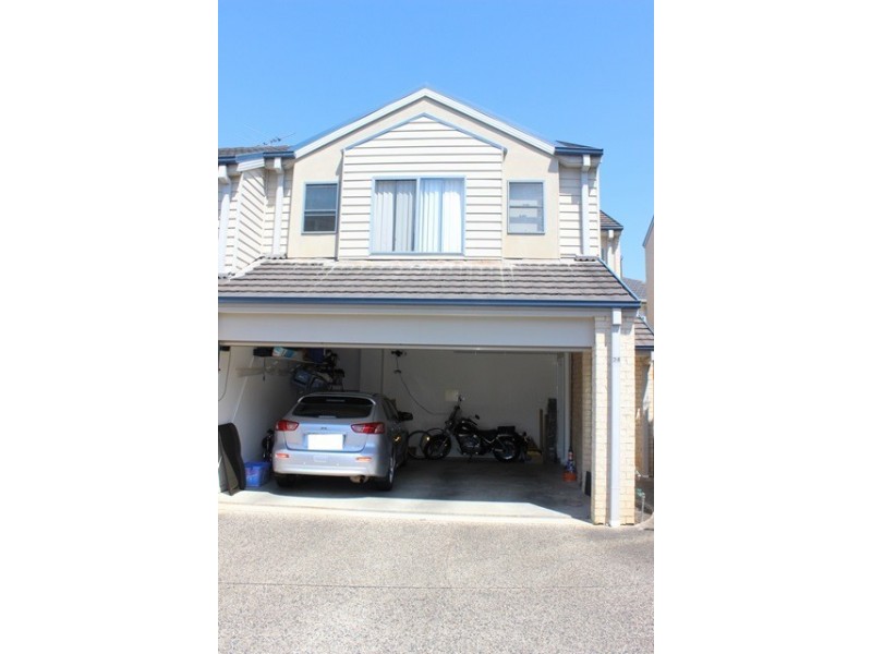 24/9 Hutton Street, Charlestown NSW 2290