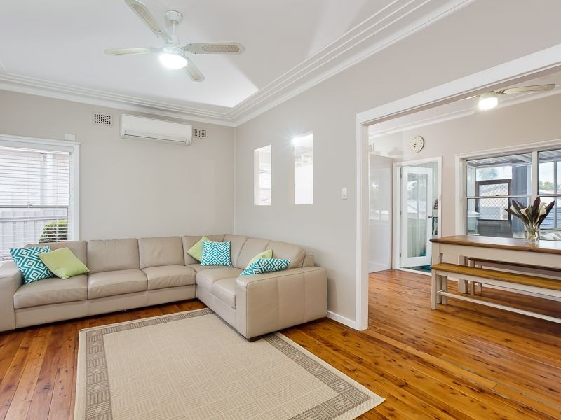 10 Velinda Street, Edgeworth NSW 2285