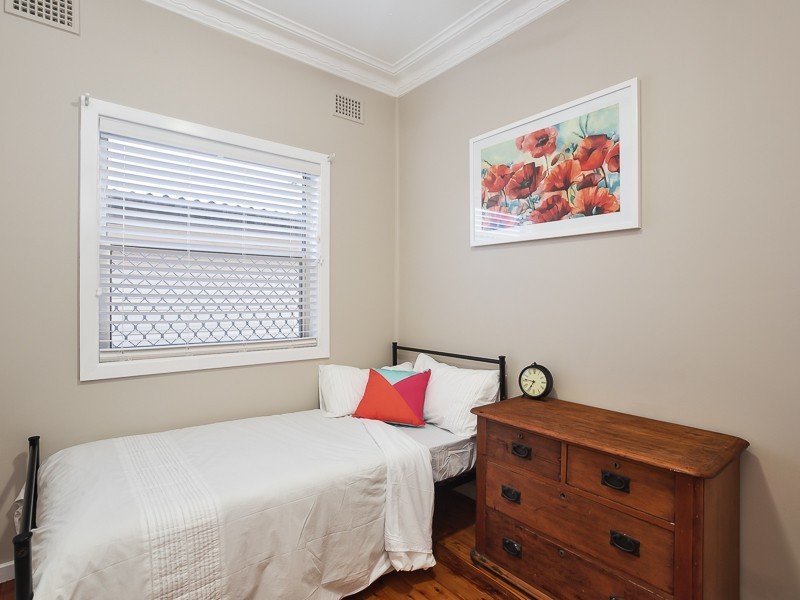 10 Velinda Street, Edgeworth NSW 2285