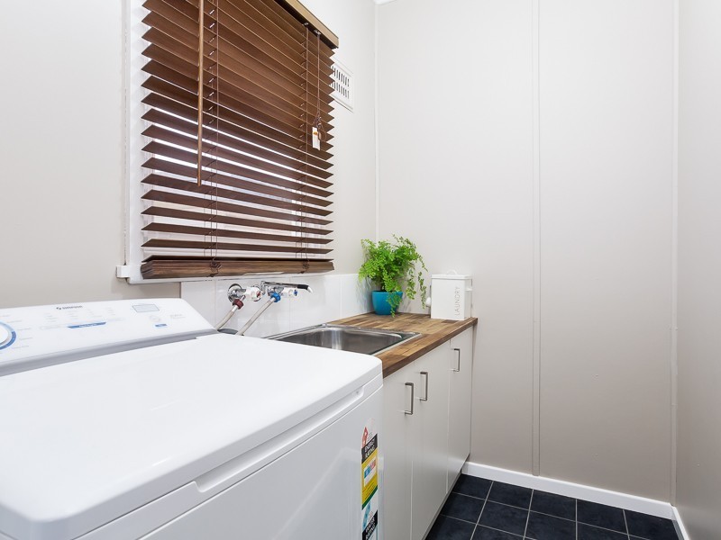 10 Velinda Street, Edgeworth NSW 2285