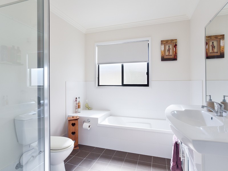 3 Arbutus Street, Valentine NSW 2280