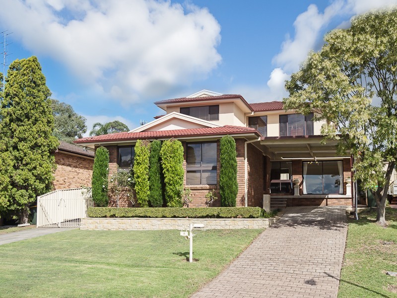 8 Bressay Close, Cardiff South NSW 2285