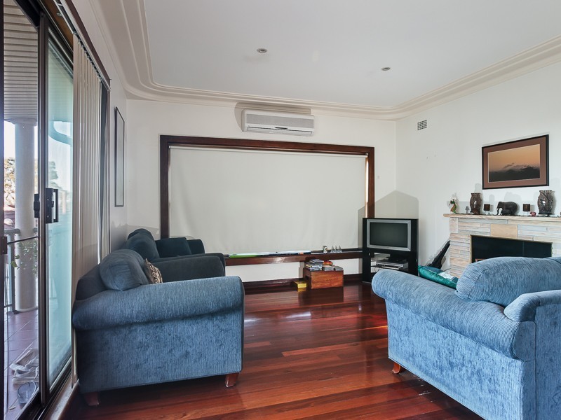 1 Ann Parade, New Lambton NSW 2305