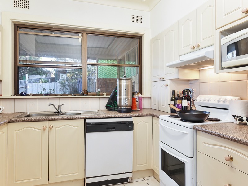 1 Ann Parade, New Lambton NSW 2305