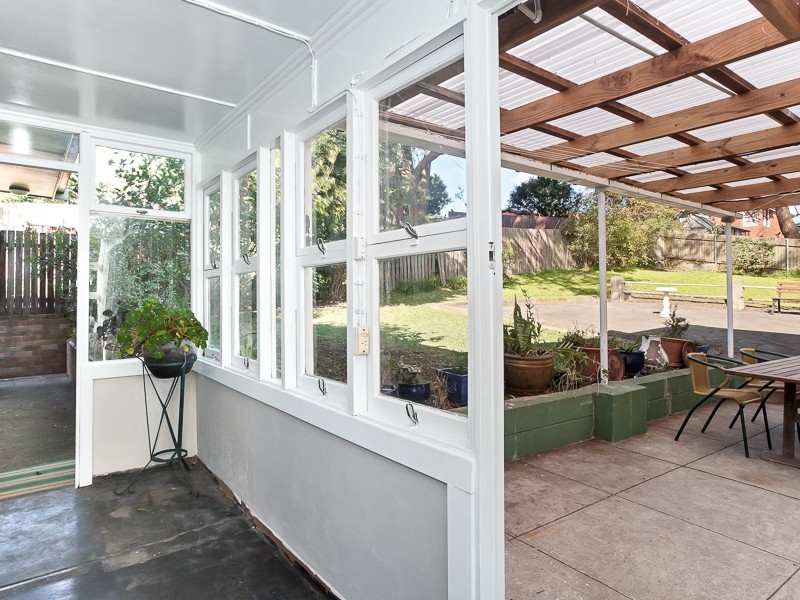 12 Thompson Street, Charlestown NSW 2290