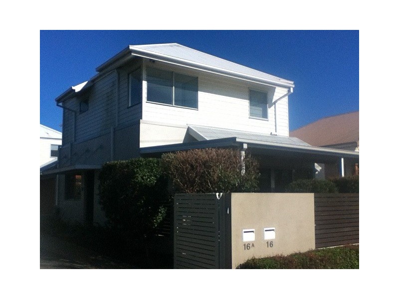 16 Caldwell Street, Merewether NSW 2291