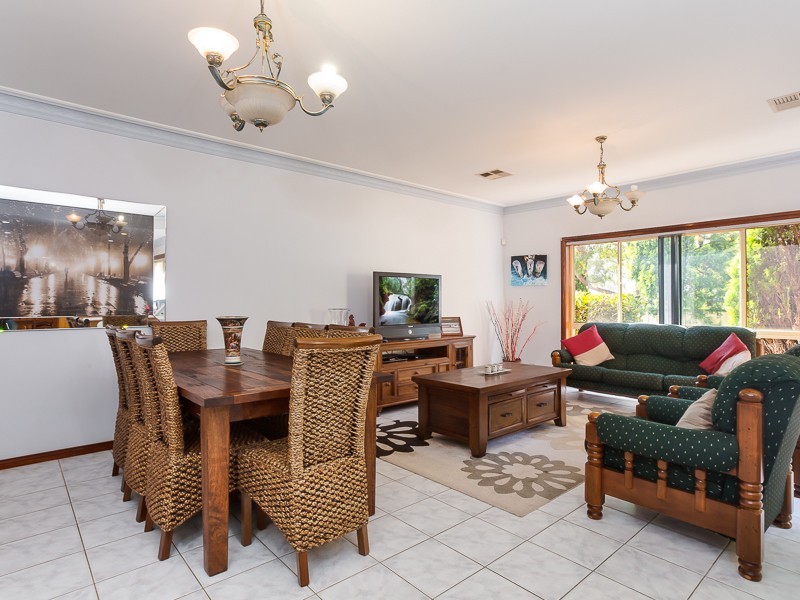 9 Habebe Close, Rankin Park NSW 2287