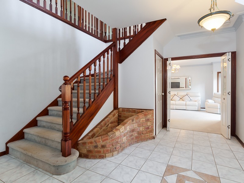 9 Habebe Close, Rankin Park NSW 2287