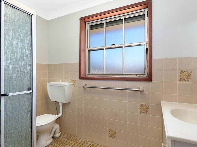 5 Paroo Avenue, Eleebana NSW 2282