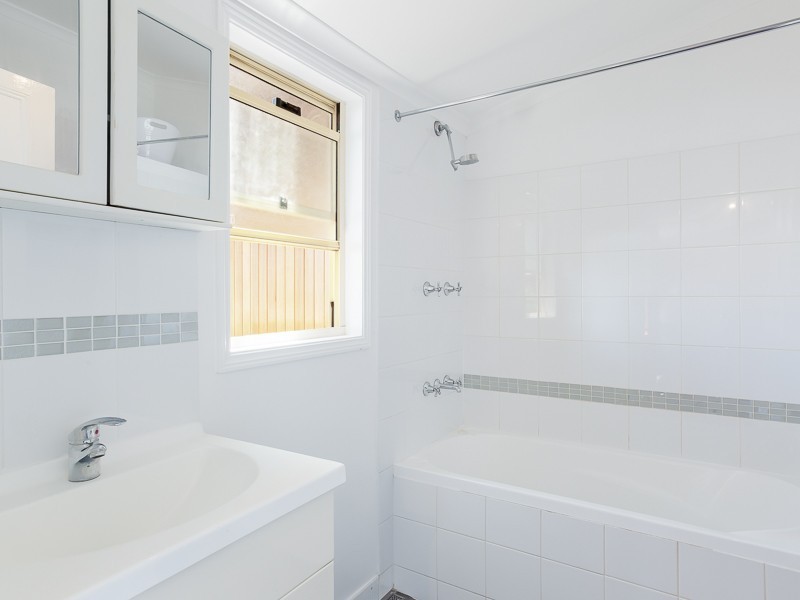 42 Tyrrell Street, The Hill NSW 2300