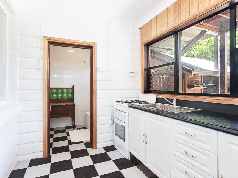 42 Tyrrell Street, The Hill NSW 2300