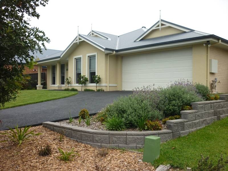 14 PAPERBARK CCT, Fern Bay NSW 2295