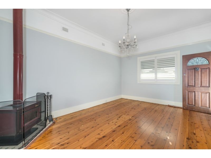 38 Ingall Street, Mayfield NSW 2304