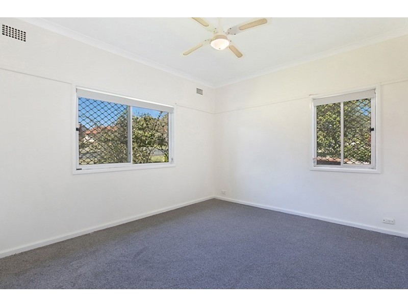 32 Peters Avenue, Wallsend NSW 2287