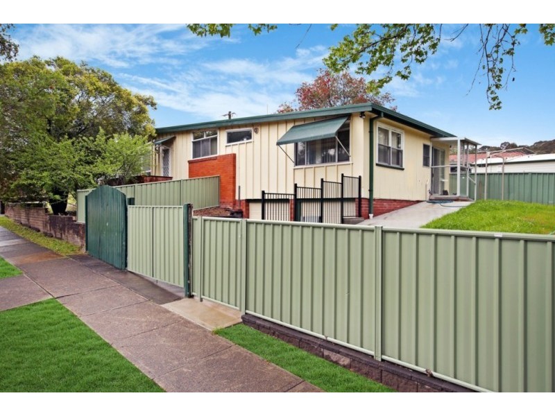 25 Lester Parade, North Lambton NSW 2299
