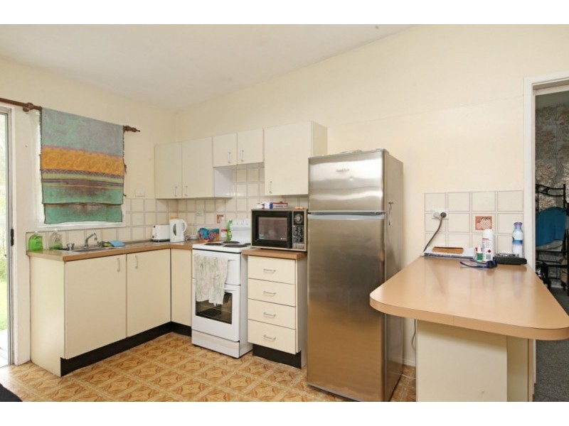 25 Lester Parade, North Lambton NSW 2299