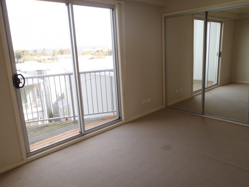 208/5 Tudor Street, Newcastle West NSW 2302