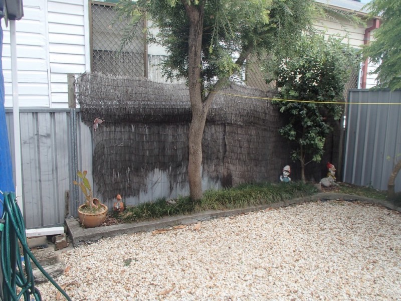 2/16 Railway Street, Wickham NSW 2293