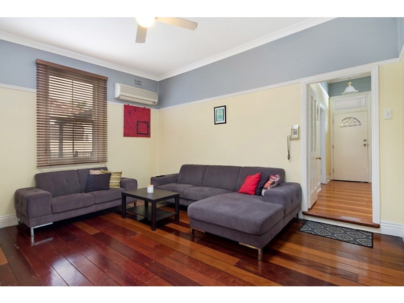 2 Young Road, Broadmeadow NSW 2292