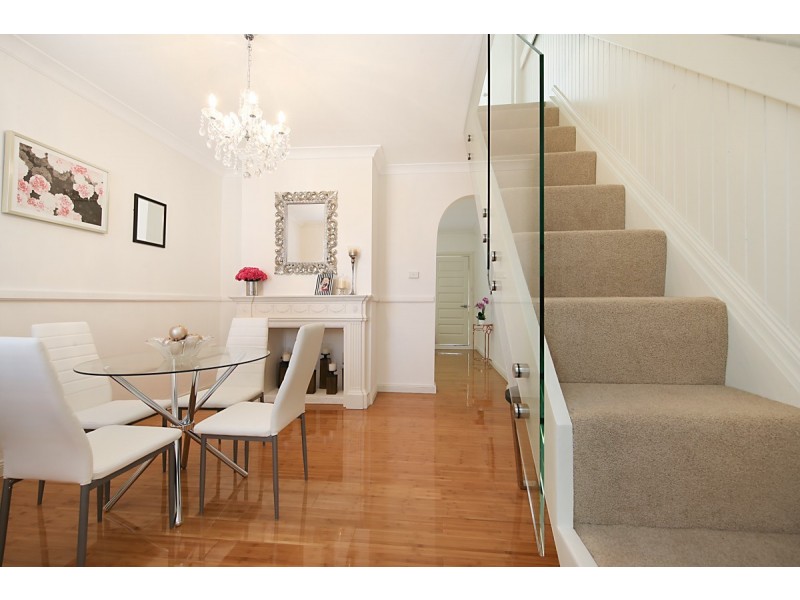 112 Railway Street, Cooks Hill NSW 2300