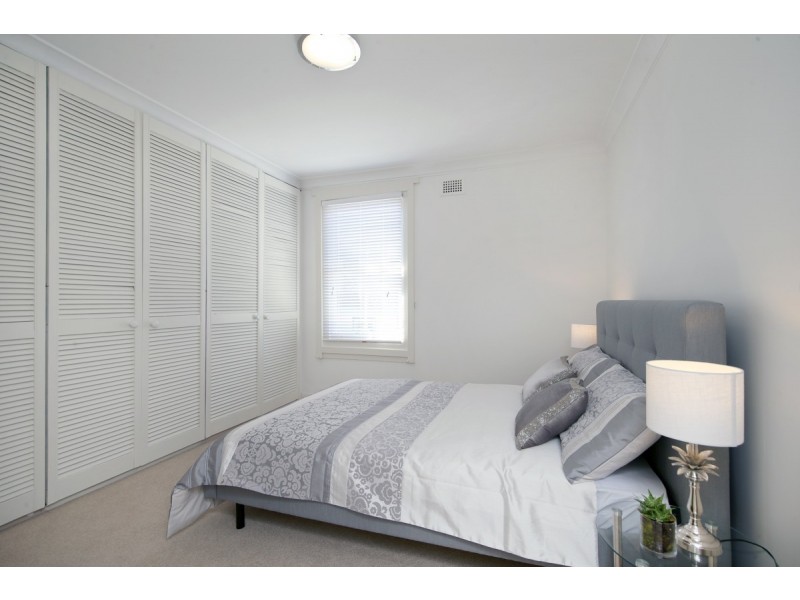 112 Railway Street, Cooks Hill NSW 2300