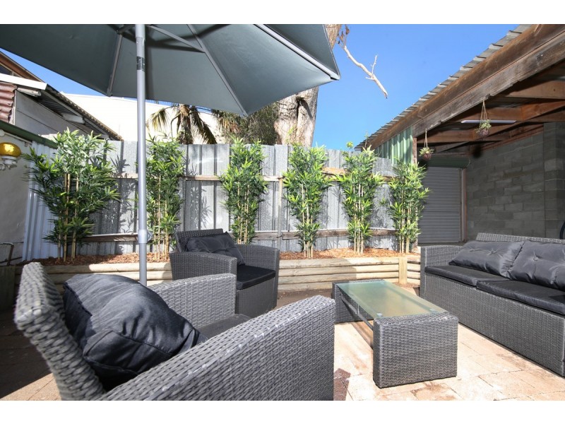 112 Railway Street, Cooks Hill NSW 2300