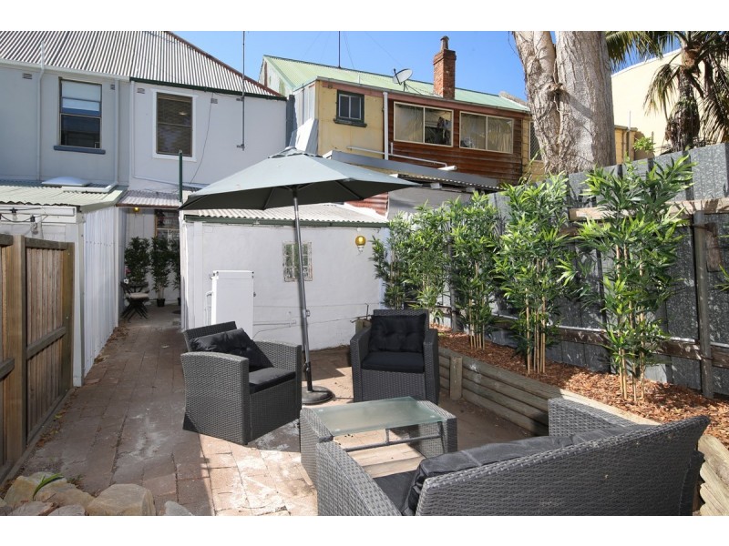 112 Railway Street, Cooks Hill NSW 2300