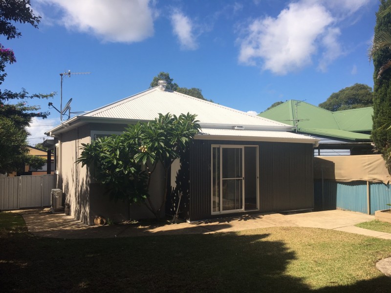 4 Edden Street, Adamstown NSW 2289