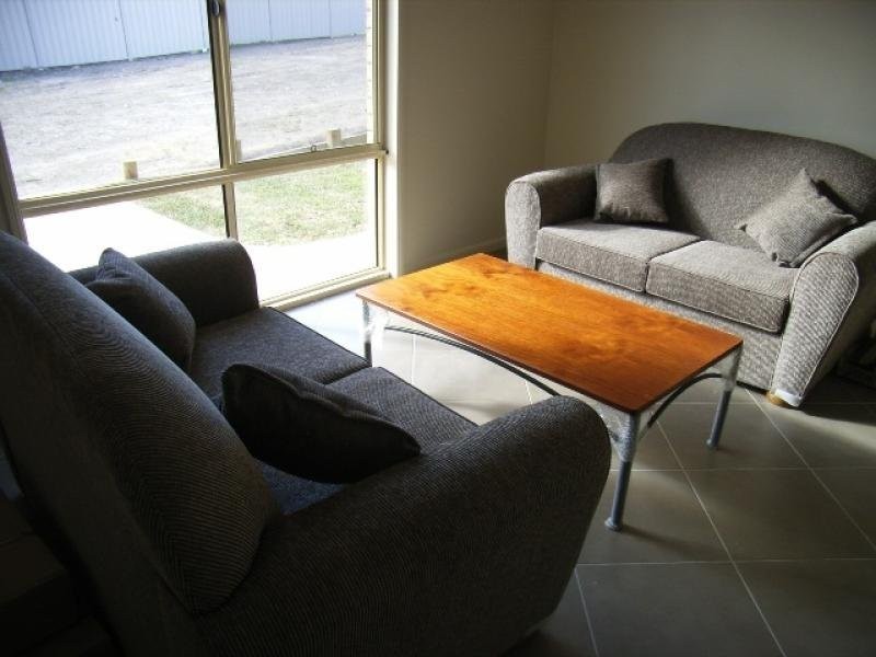 Room 3/2 Timmins Street, Birmingham Gardens NSW 2287