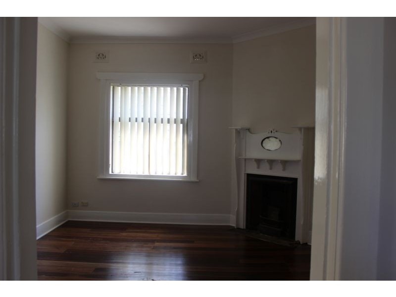 92 Gordon Ave, Hamilton NSW 2303