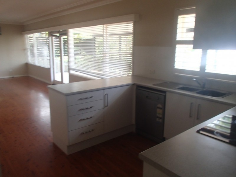 24 Woodward Street, Merewether NSW 2291