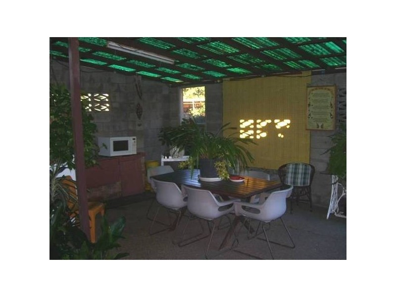 Fullerton STREET, Stockton NSW 2295