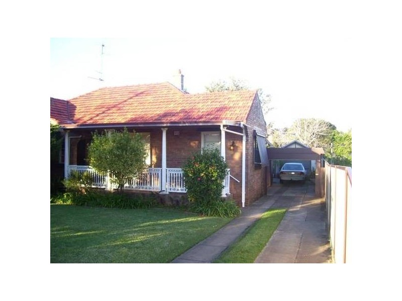 Fullerton STREET, Stockton NSW 2295