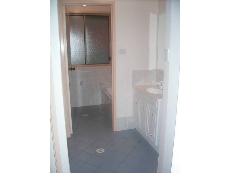 15A BARELLAN ST, Lambton NSW 2299