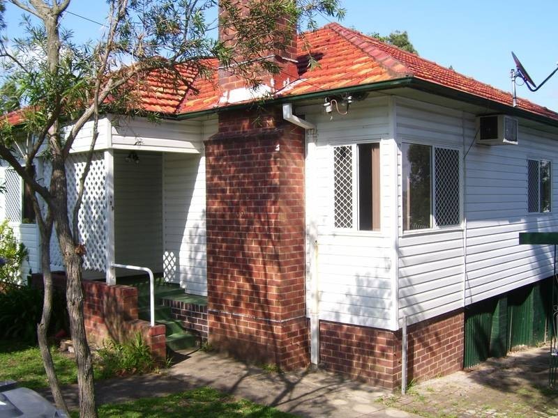 32 Peters Avenue, Wallsend NSW 2287