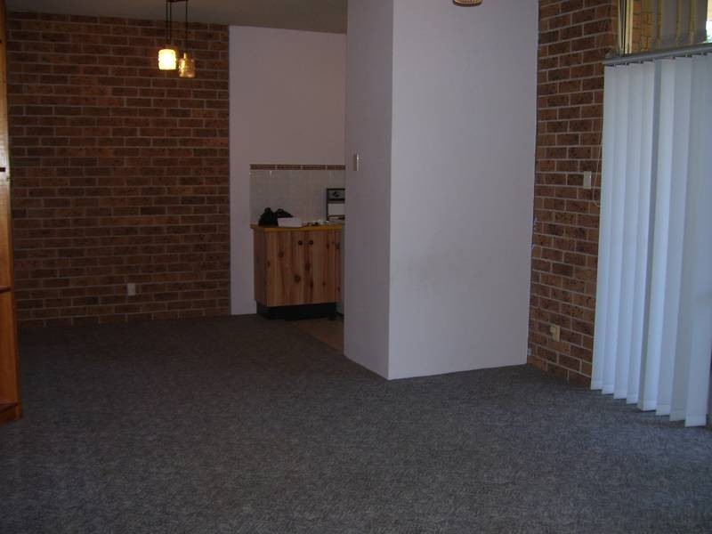 2/98 Regent Street, New Lambton NSW 2305