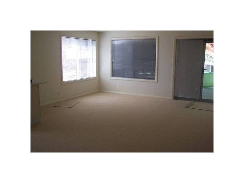 2/8 Bellevue Street, Newcastle NSW 2300